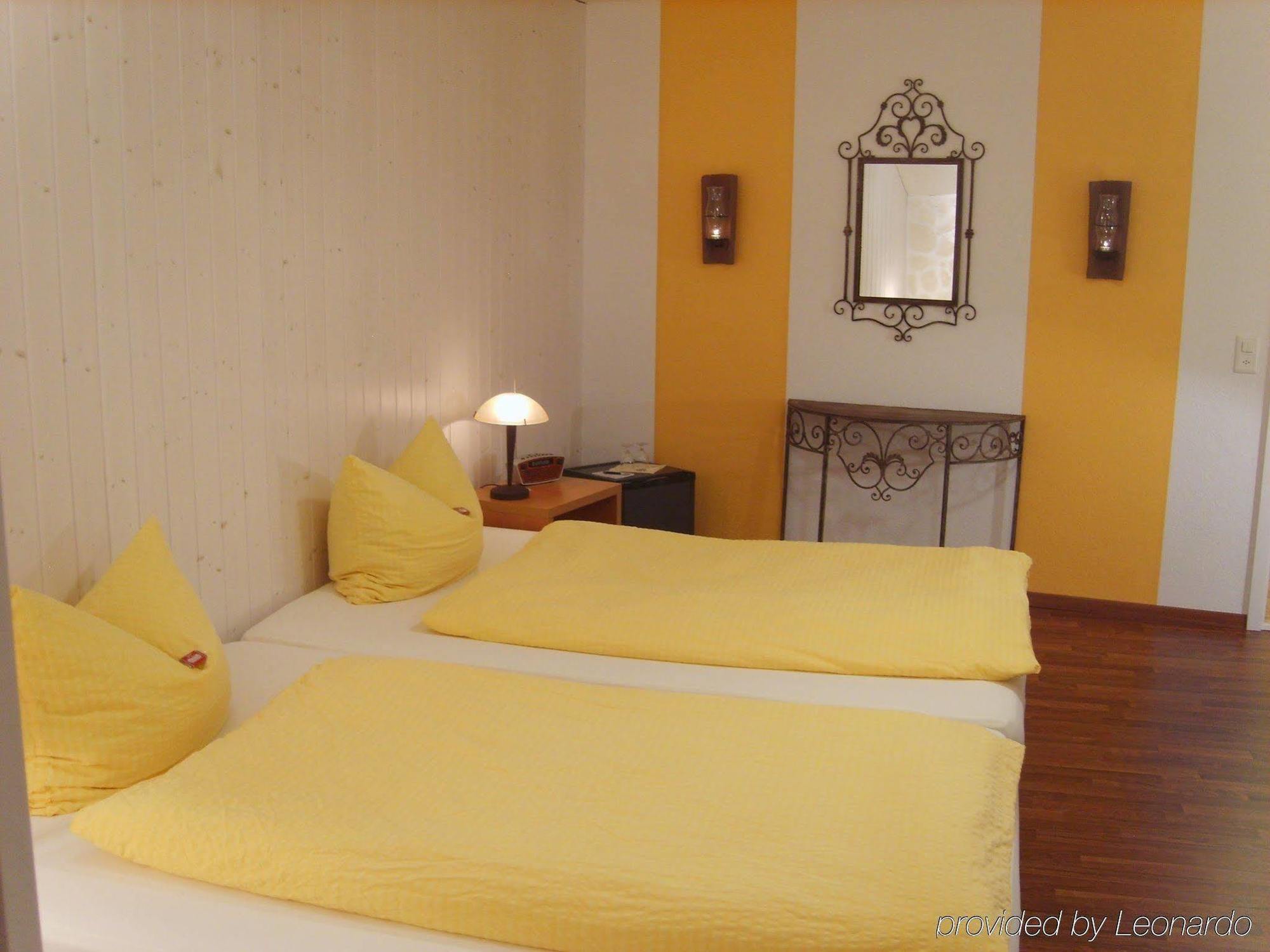Hotel Zunfthaus zu Wirthen Solothurn Zimmer foto